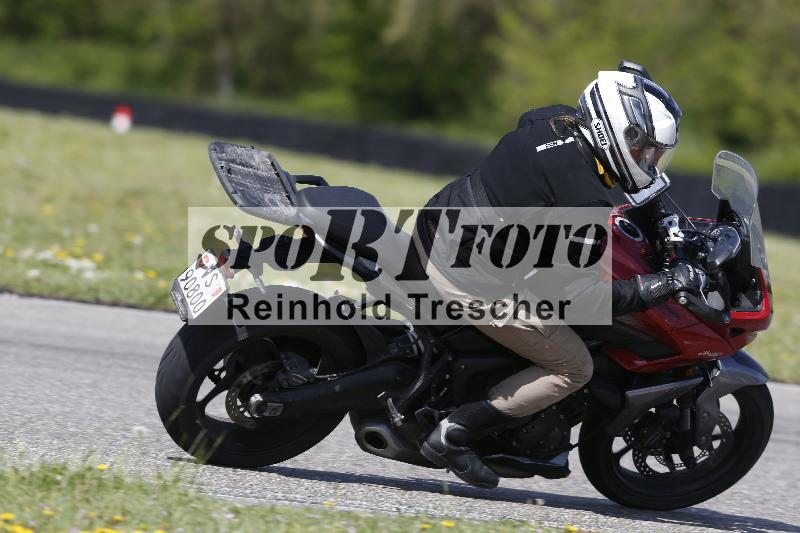 /Archiv-2025/09 22.04.2025 Cornu Master School ADR/gruen-vert/33